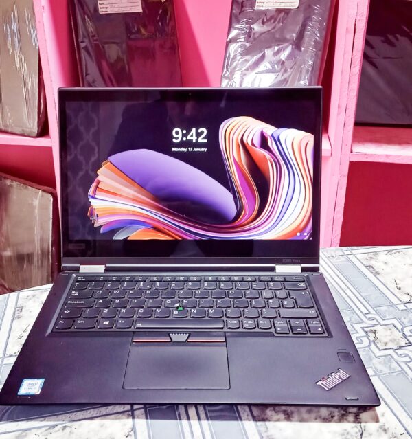 Lenovo Yoga x380 - Image 5